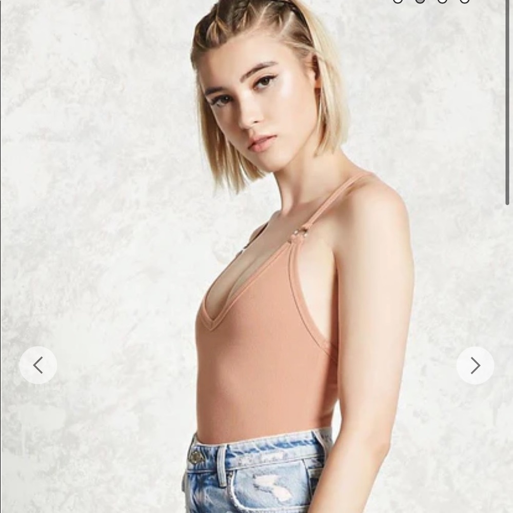 ‼️Forever 21 Nude V-Neck Clasp Ribbed Bodysuit with Metal Details